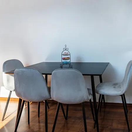Uelger Apartment *